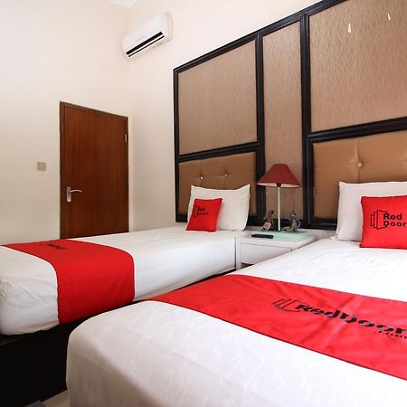 Reddoorz Plus Near Tugu Jogja 2 요그야카르타 외부 사진