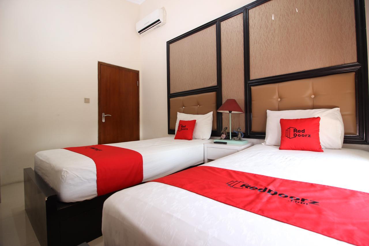 Reddoorz Plus Near Tugu Jogja 2 요그야카르타 외부 사진