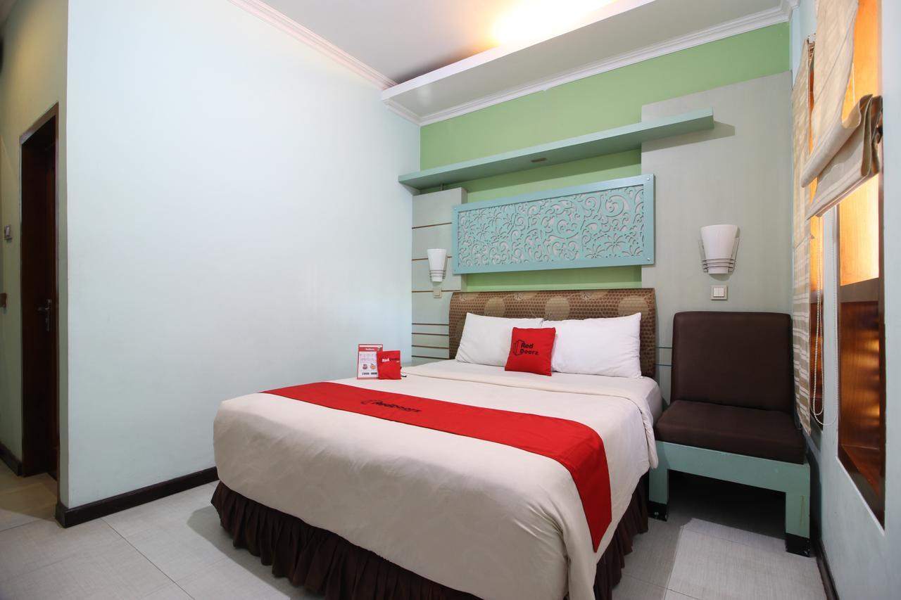Reddoorz Plus Near Tugu Jogja 2 요그야카르타 외부 사진