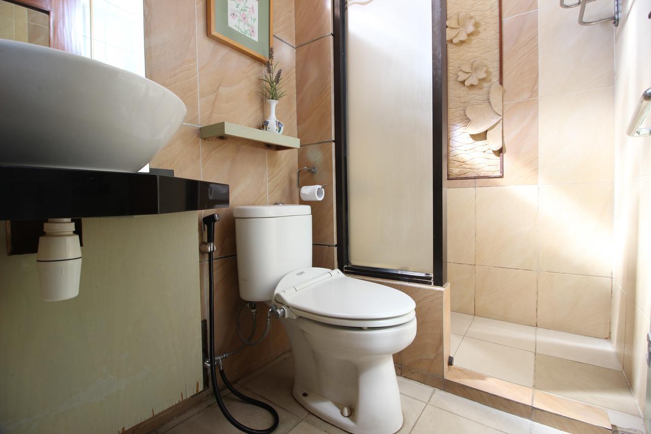 Reddoorz Plus Near Tugu Jogja 2 요그야카르타 외부 사진