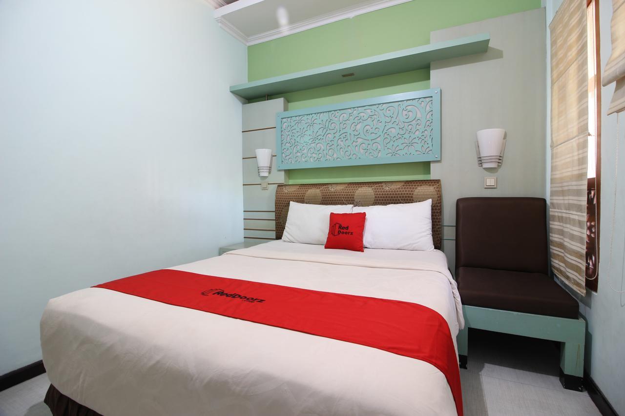 Reddoorz Plus Near Tugu Jogja 2 요그야카르타 외부 사진