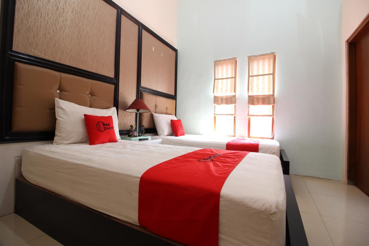Reddoorz Plus Near Tugu Jogja 2 요그야카르타 외부 사진