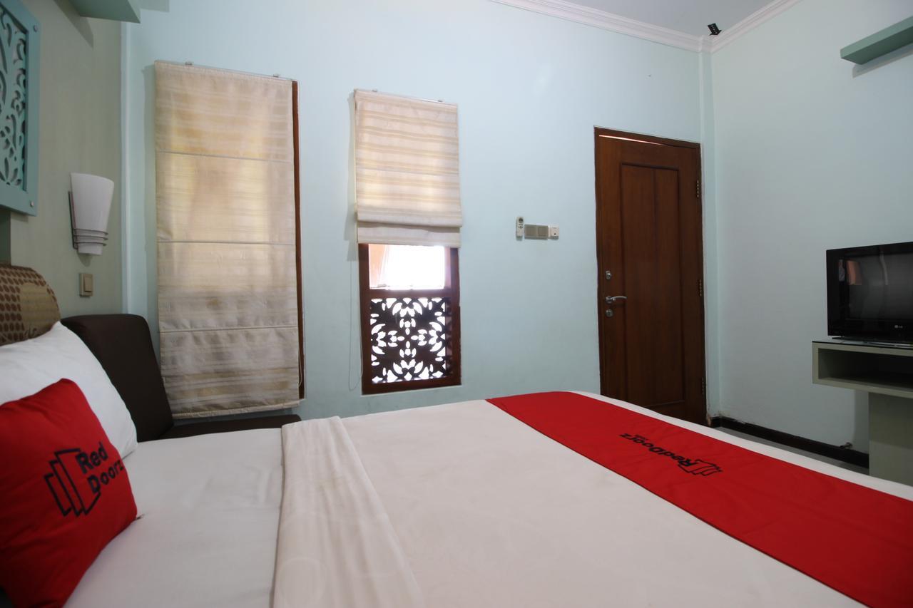 Reddoorz Plus Near Tugu Jogja 2 요그야카르타 외부 사진