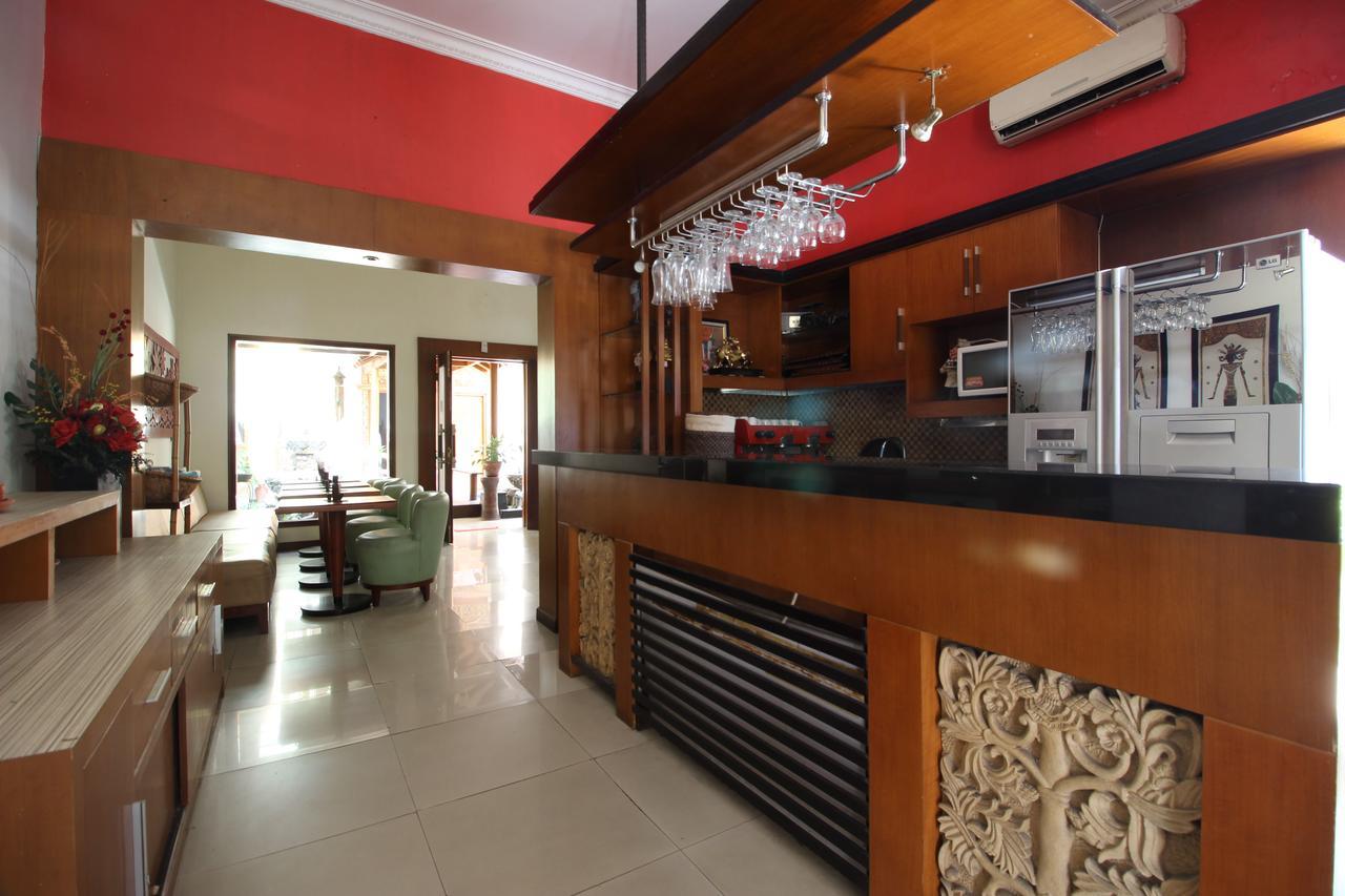 Reddoorz Plus Near Tugu Jogja 2 요그야카르타 외부 사진