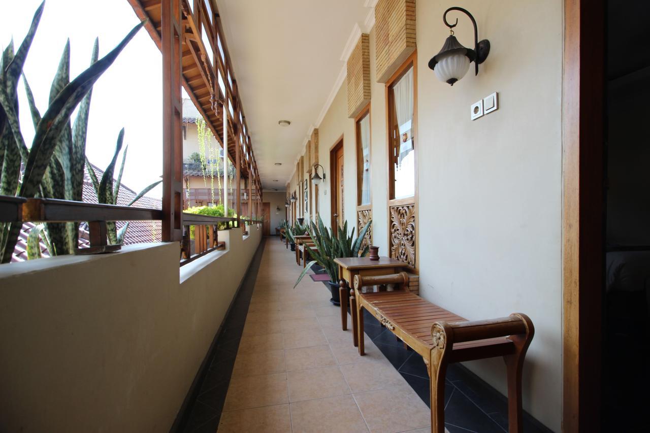 Reddoorz Plus Near Tugu Jogja 2 요그야카르타 외부 사진