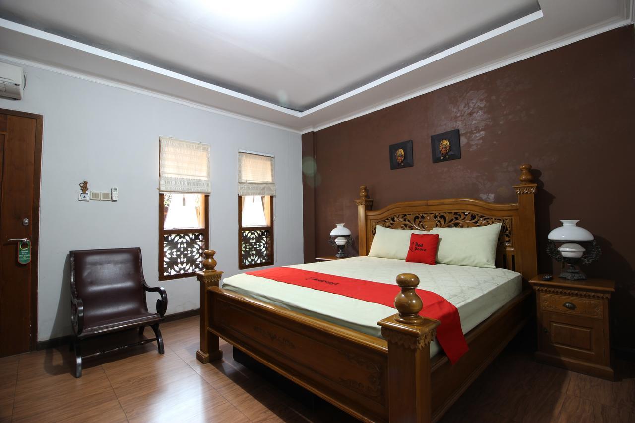 Reddoorz Plus Near Tugu Jogja 2 요그야카르타 외부 사진
